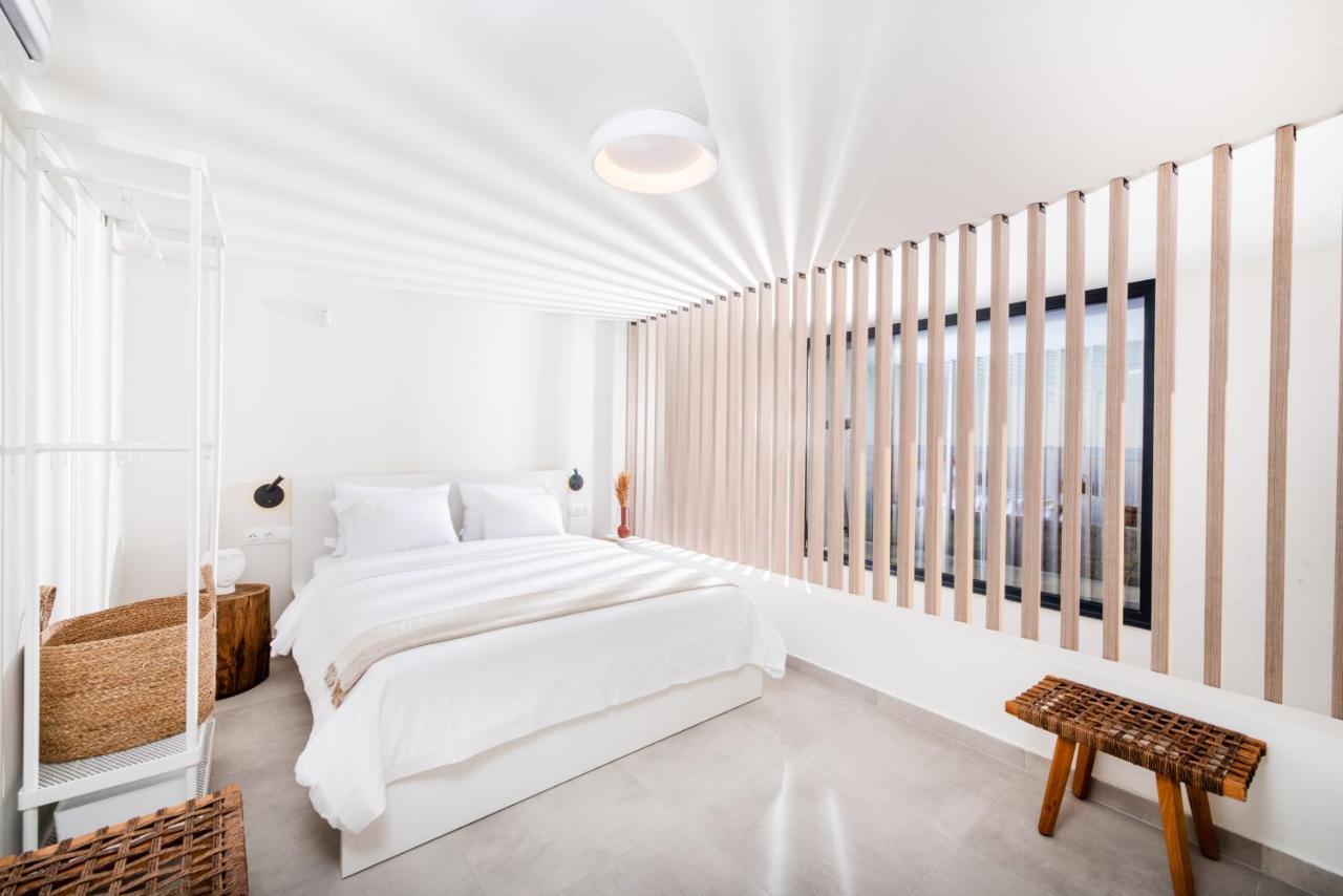 Serene Seafront Villas 尼亚伊拉克利亚 外观 照片